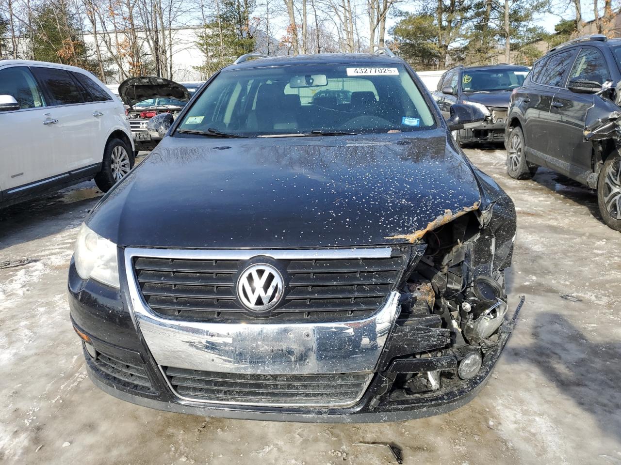 2010 Volkswagen Passat - Image 5