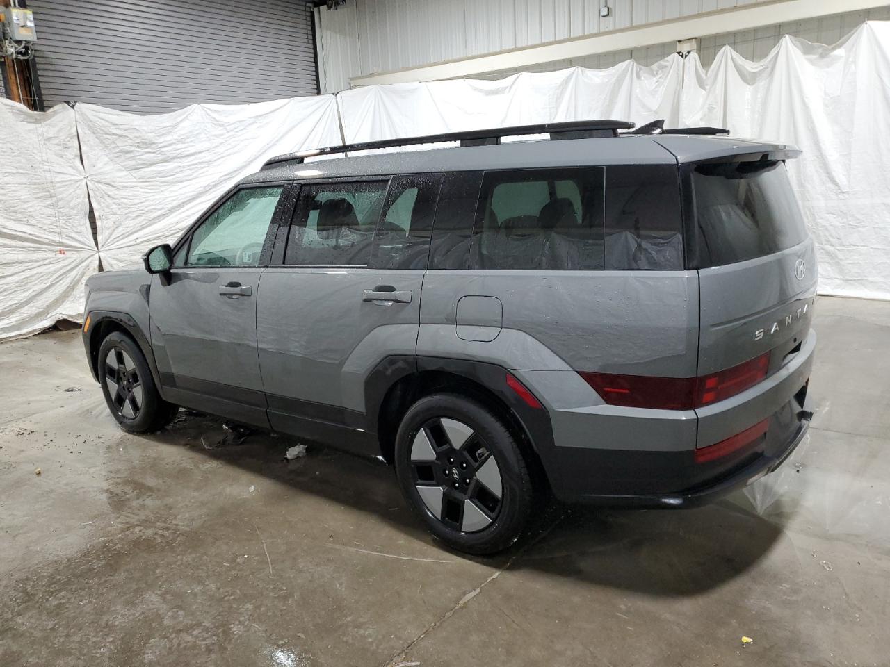 2024 Hyundai Santa Fe - Image 2