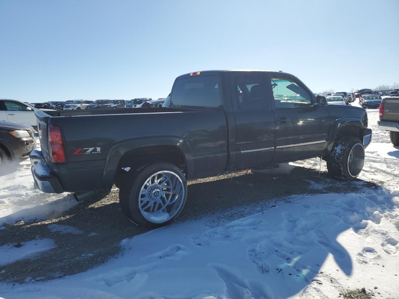 2004 Chevrolet Silverado - Image 3