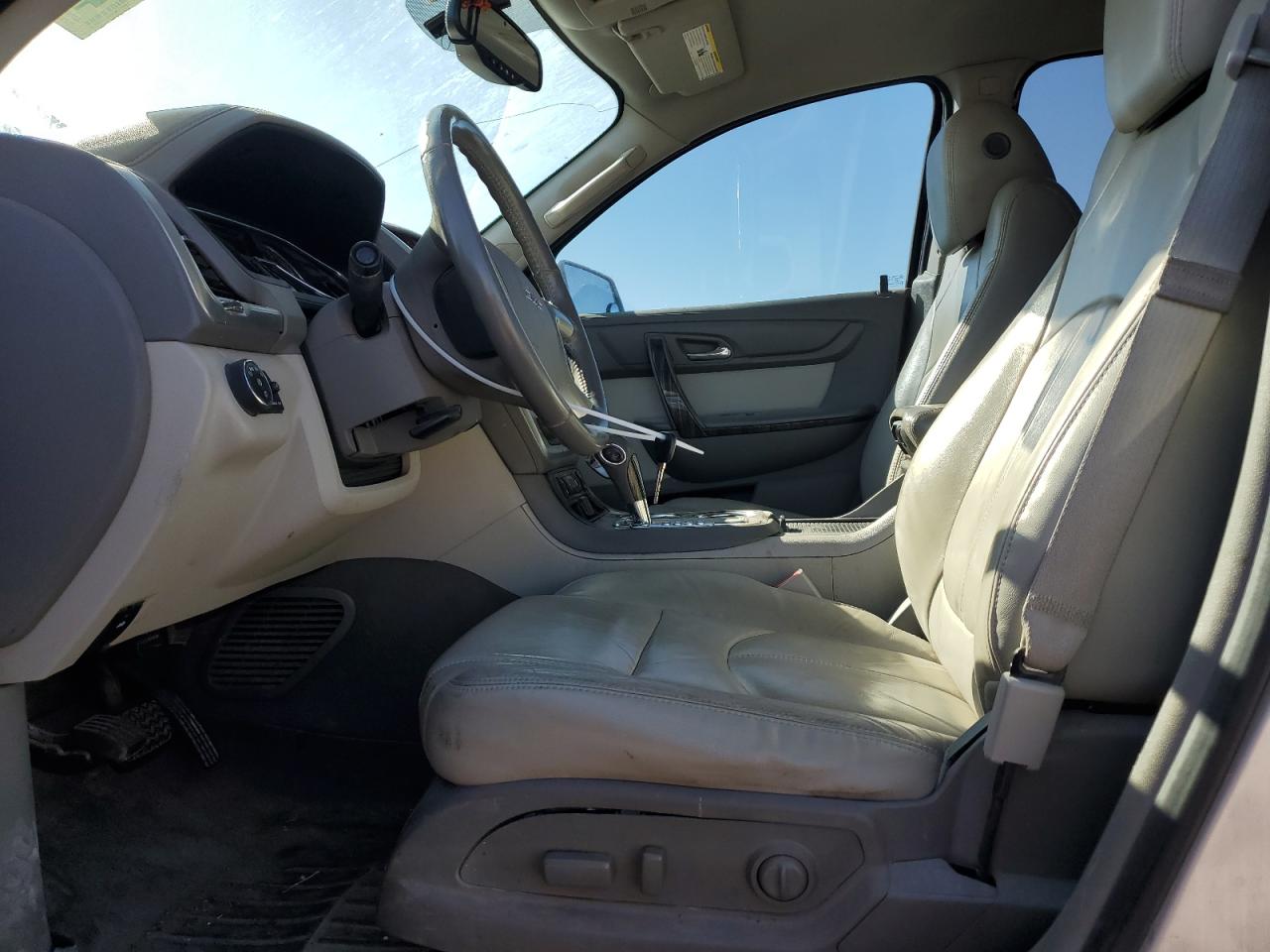 2016 GMC Acadia - Image 7