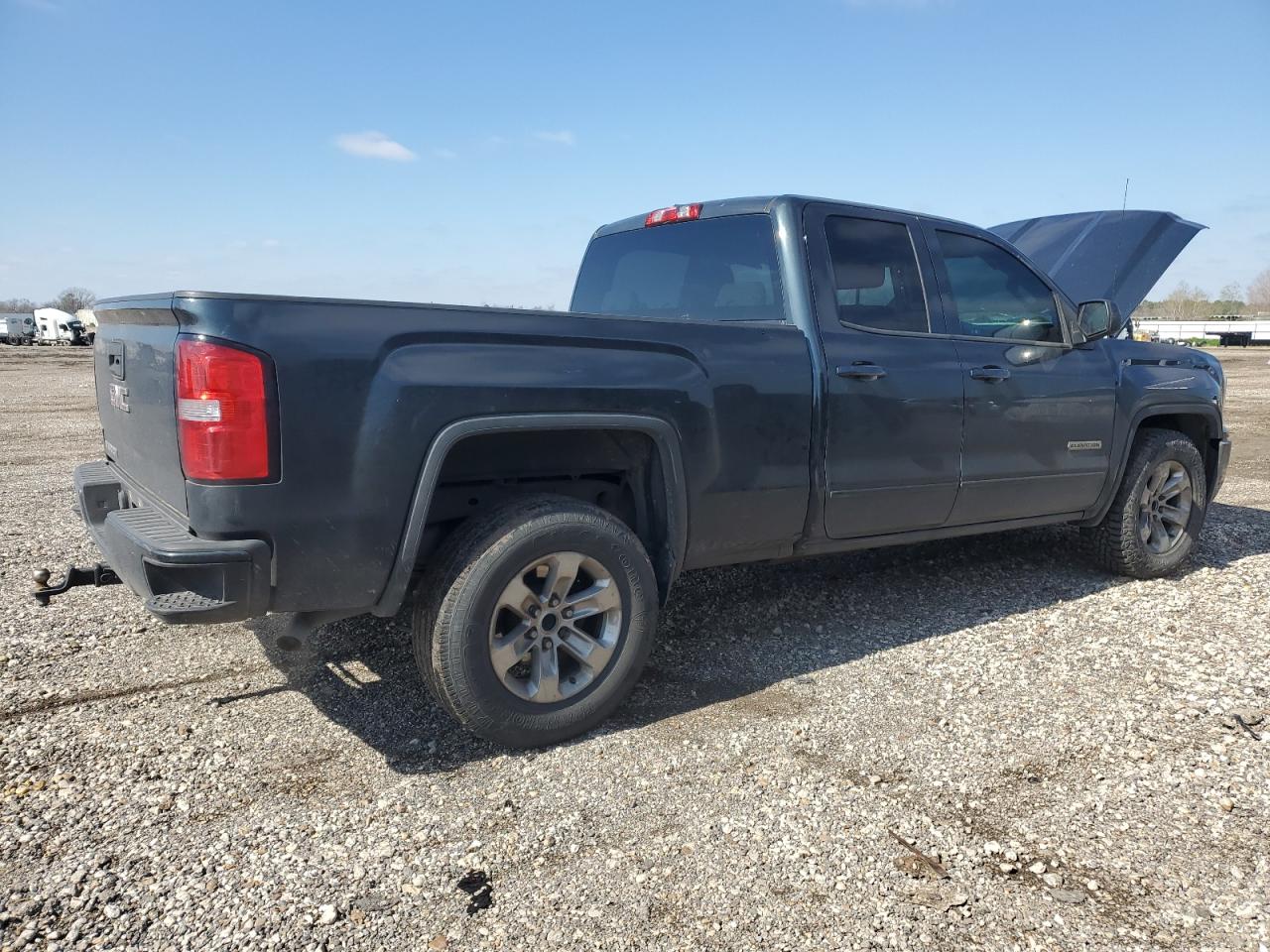 2017 GMC Sierra - Image 3