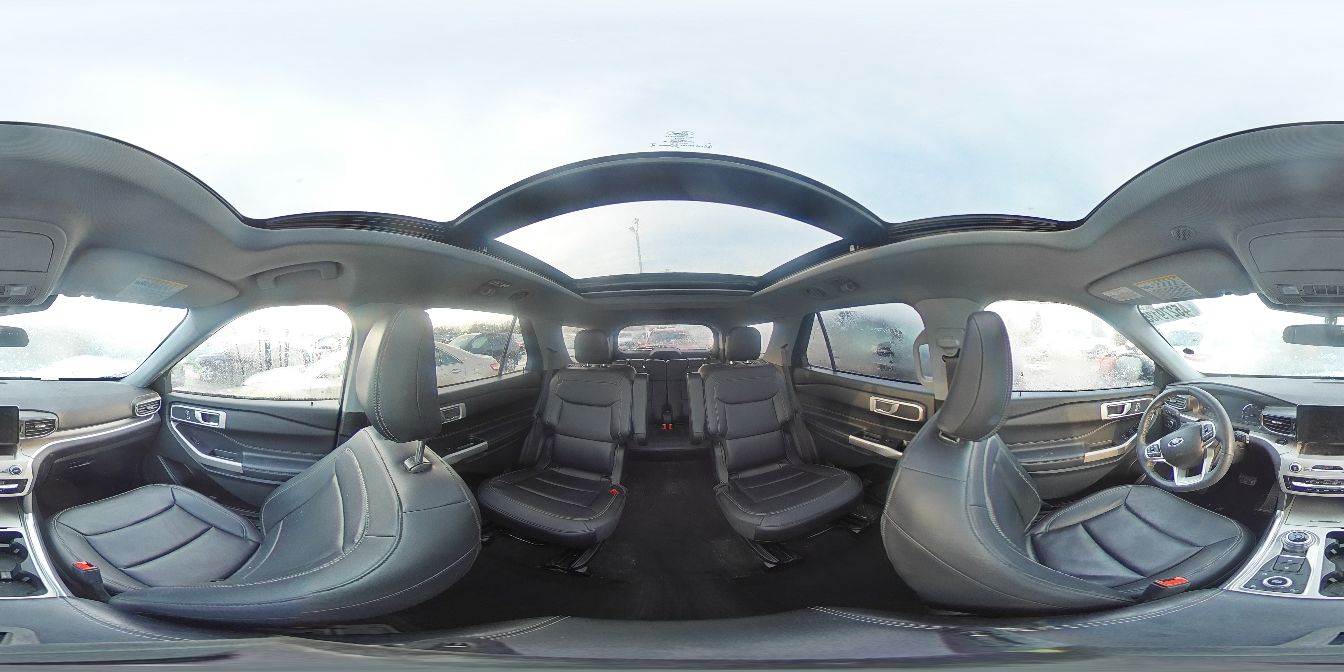 2023 Ford Explorer - Image 15