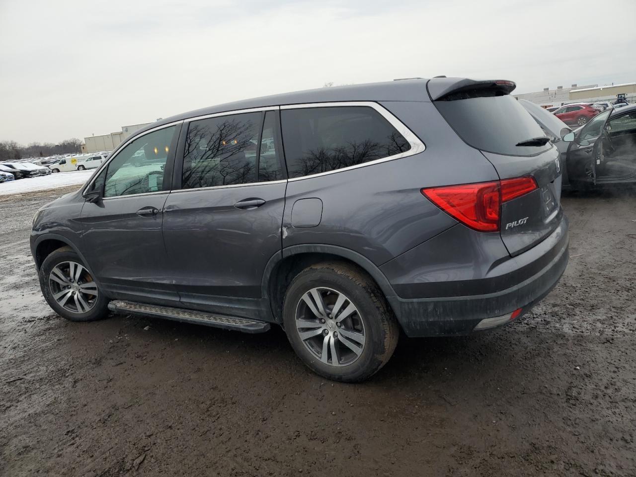 2018 Honda Pilot - Image 2