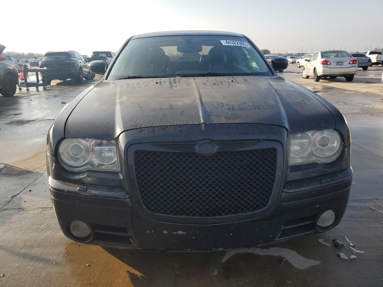 2006 Chrysler 300 - Image 5