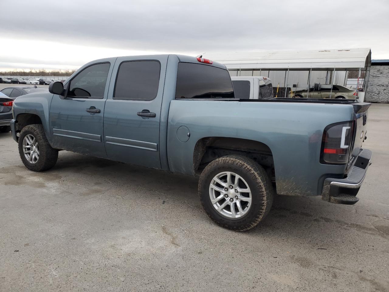 2012 Chevrolet Silverado - Image 2