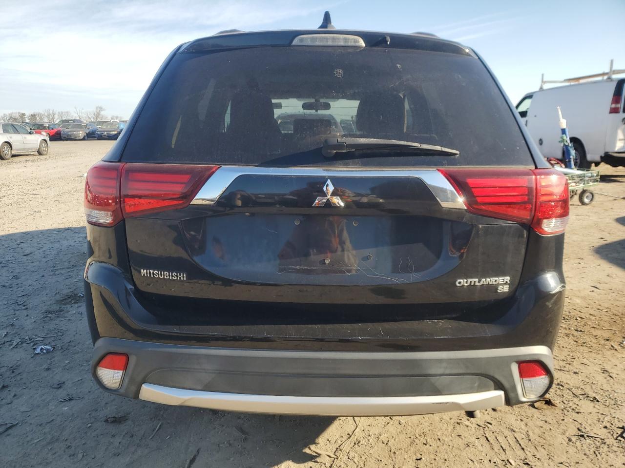 2018 Mitsubishi Outlander - Image 6
