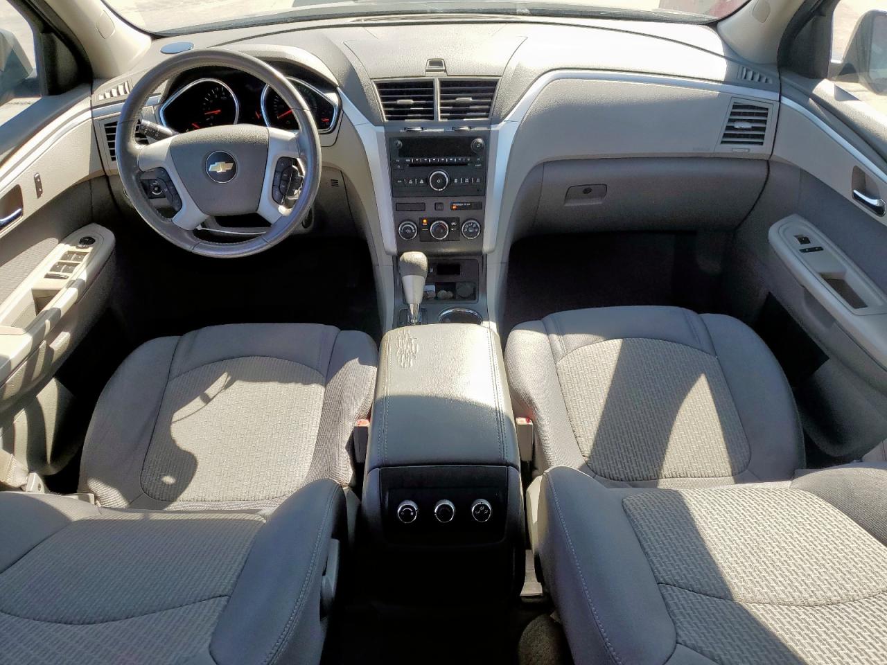 2012 Chevrolet Traverse - Image 8