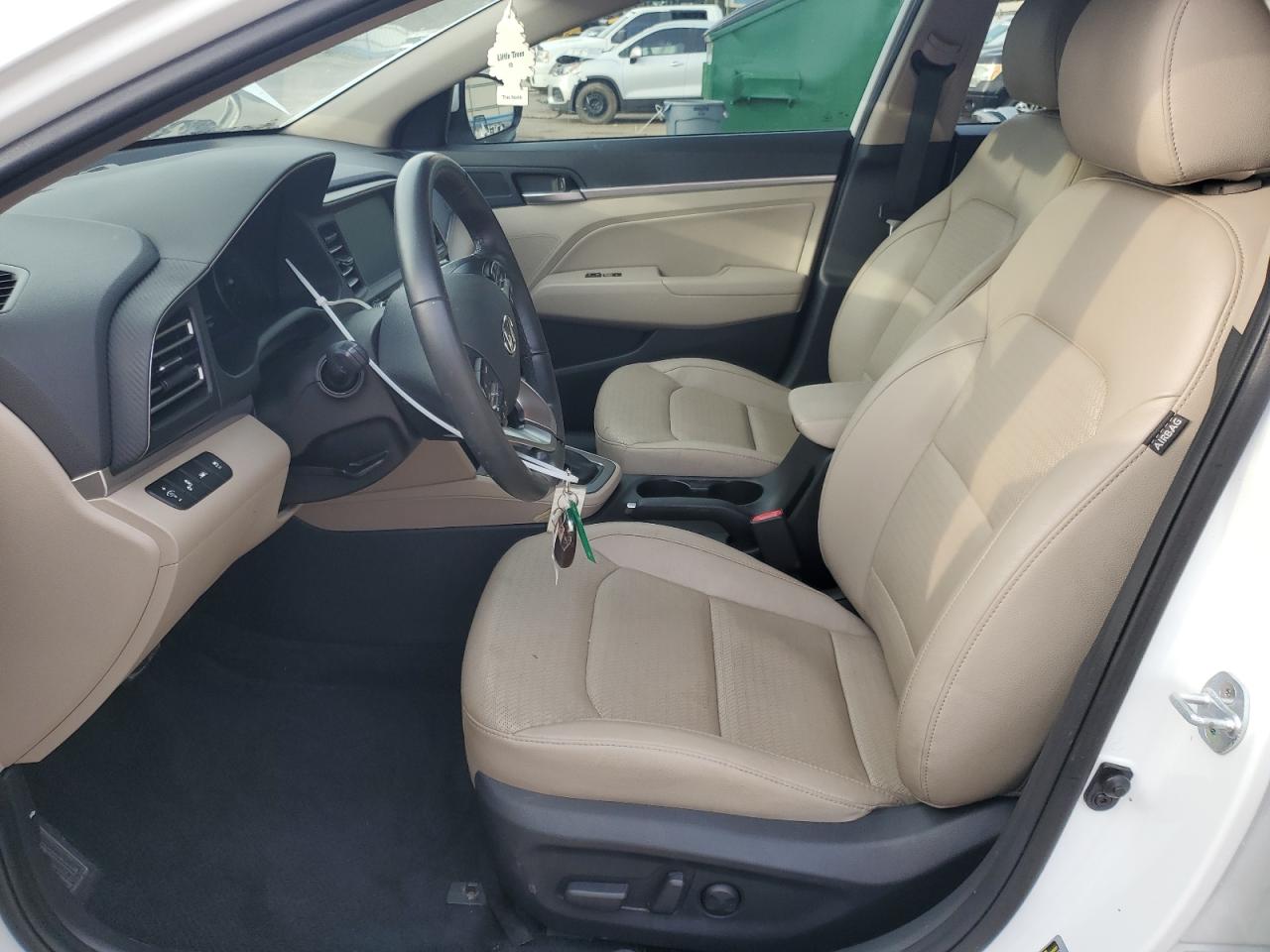 2020 Hyundai Elantra - Image 7