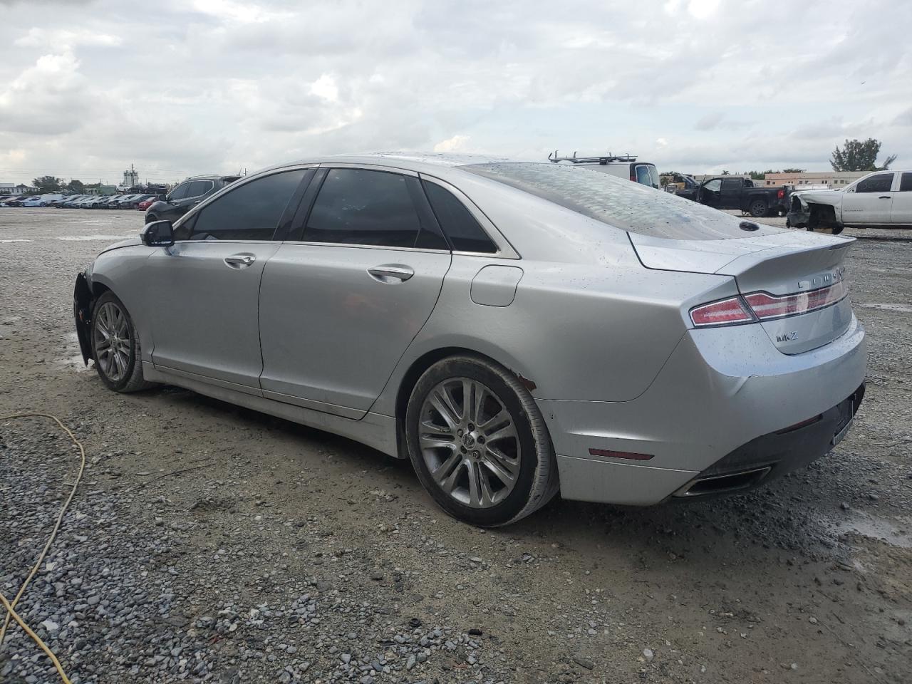 2014 Lincoln MKZ - Image 2
