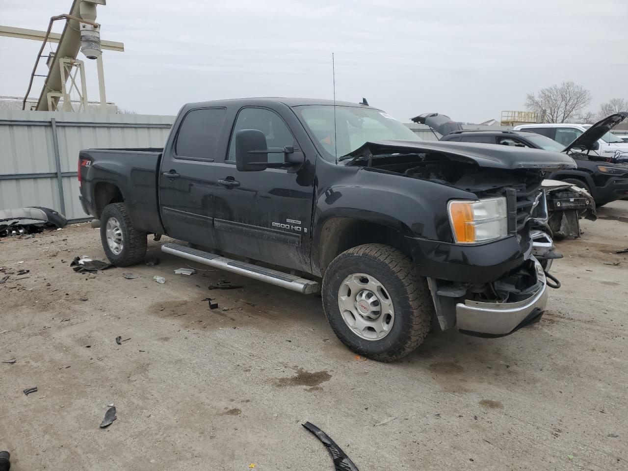 2009 GMC Sierra - Image 4