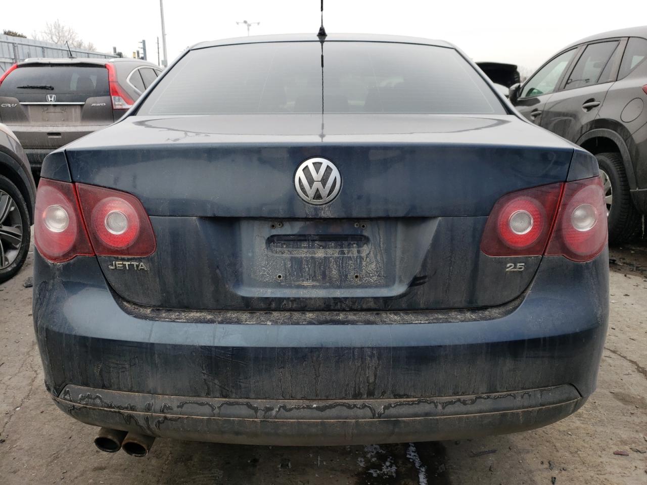 2010 Volkswagen Jetta - Image 6