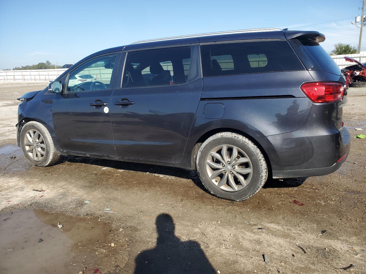 2020 Kia Sedona - Image 2
