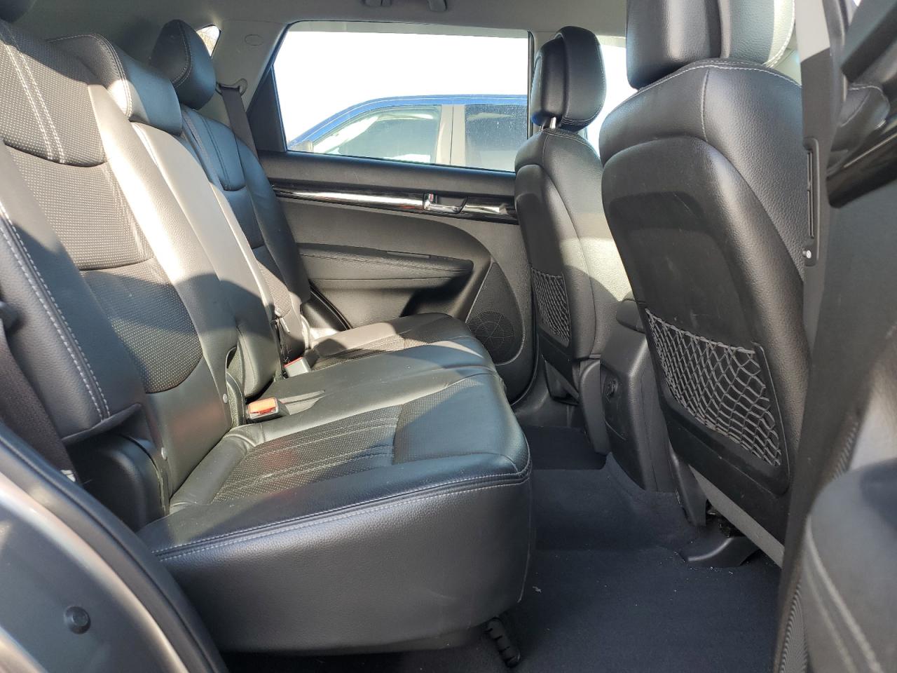 2012 Kia Sorento - Image 11