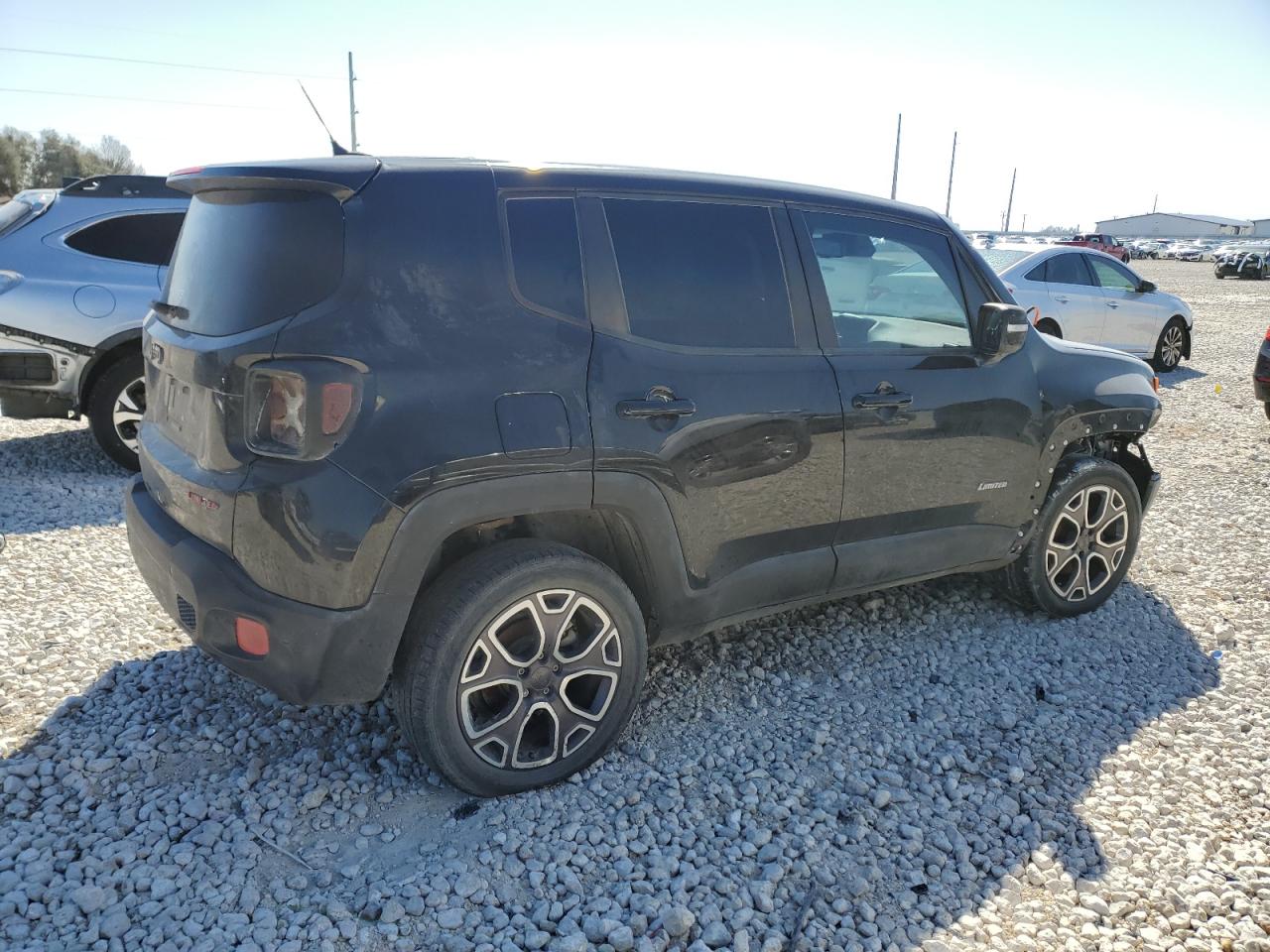 2015 Jeep Renegade - Image 3