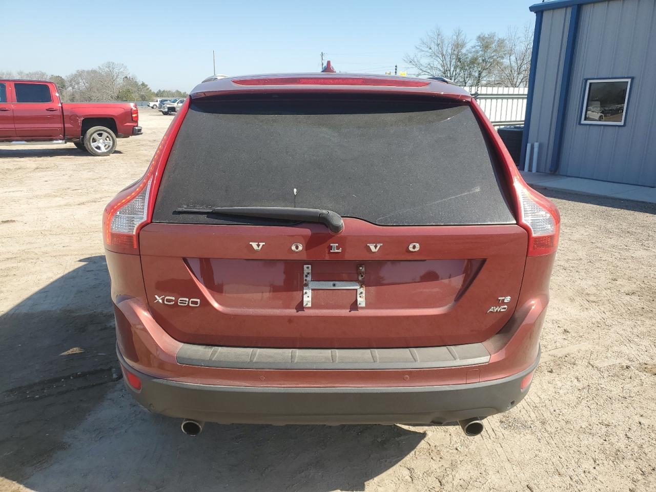 2010 Volvo XC60 - Image 6