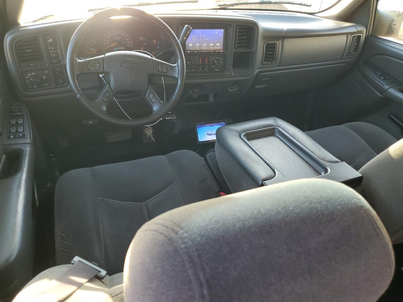 2005 Chevrolet Silverado - Image 8