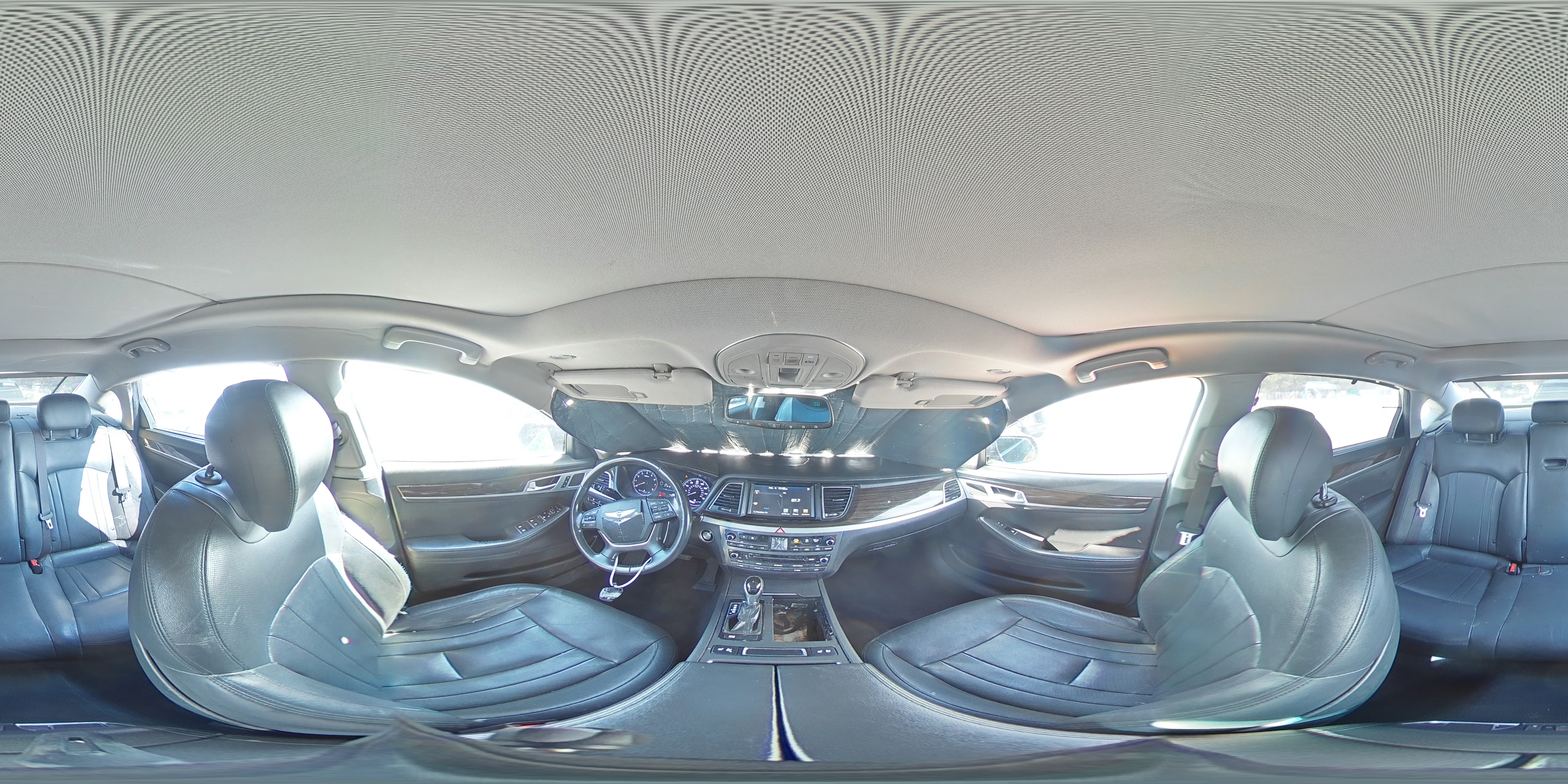 2015 Hyundai Genesis - Image 15