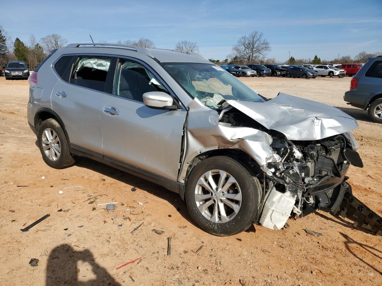 2015 Nissan Rogue - Image 4