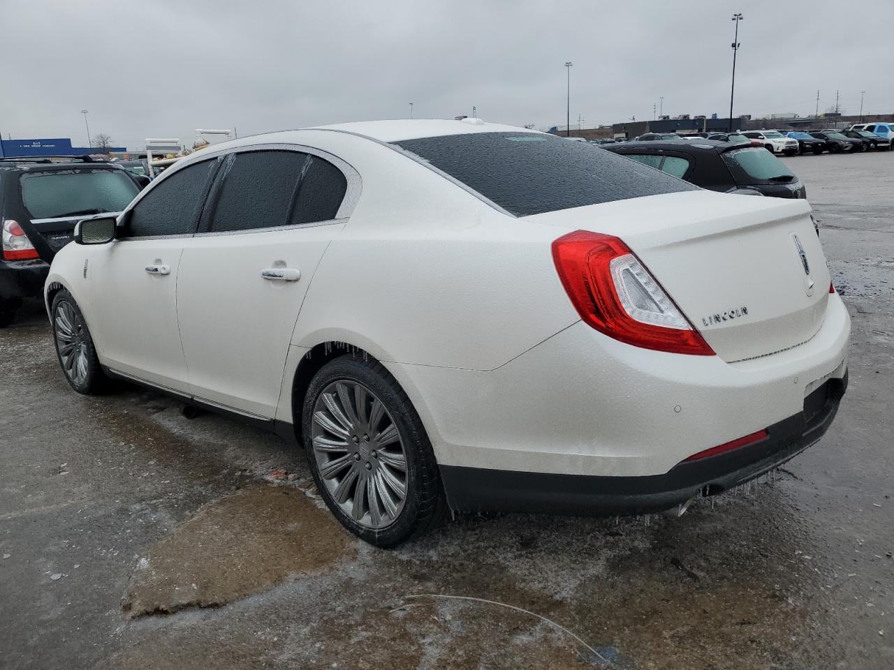 2014 Lincoln MKS - Image 2
