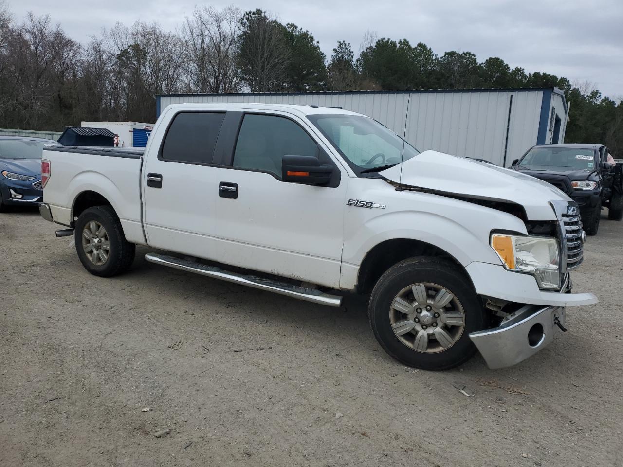 2010 Ford F-150 - Image 4