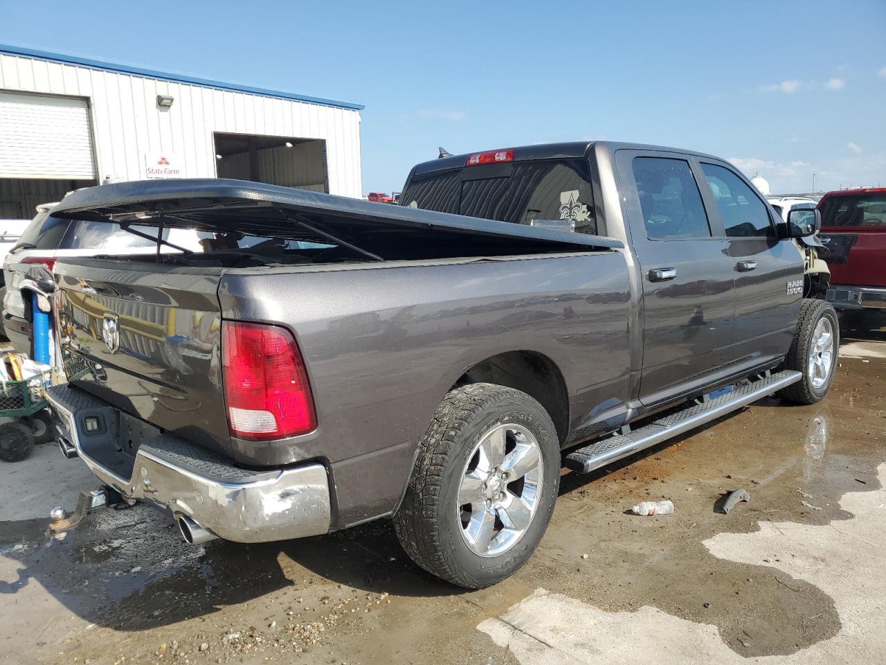 2015 RAM 1500 - Image 3