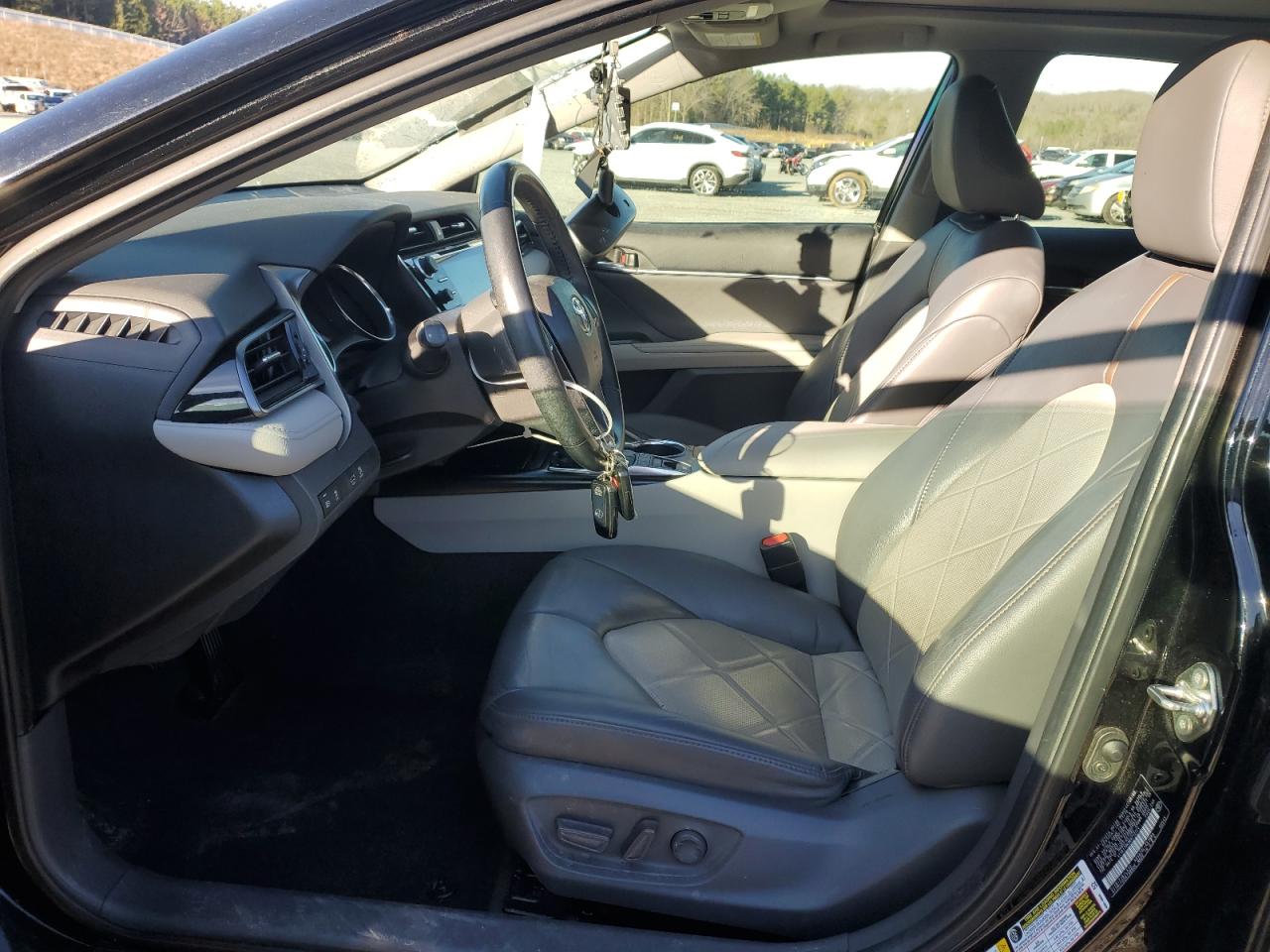 2019 Toyota Camry - Image 7