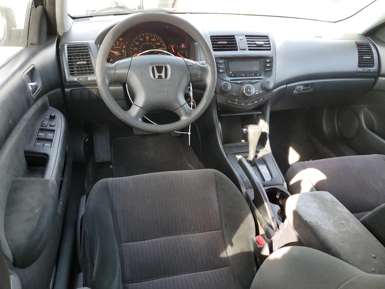 2004 Honda Accord - Image 8