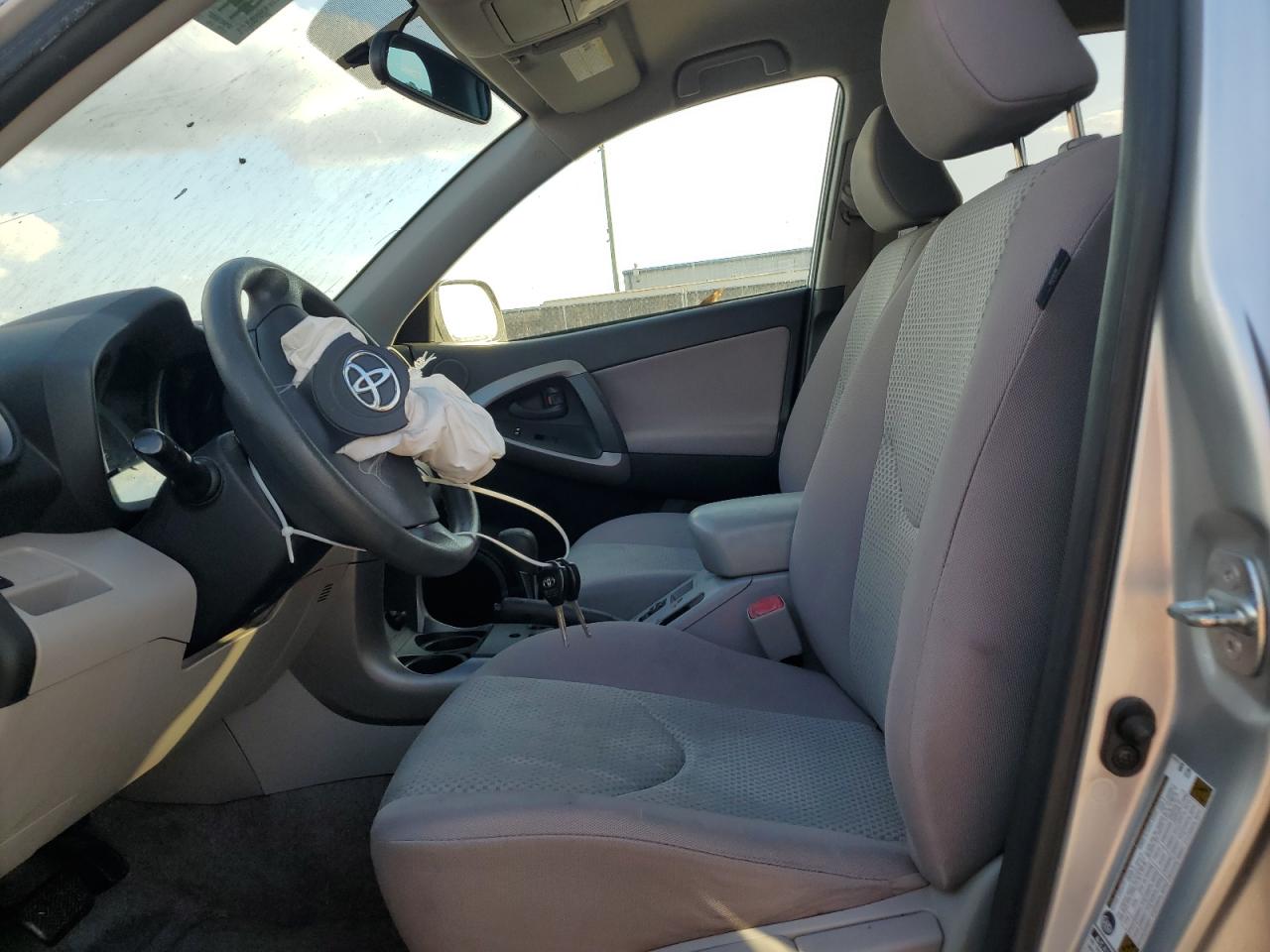 2008 Toyota RAV 4 - Image 7
