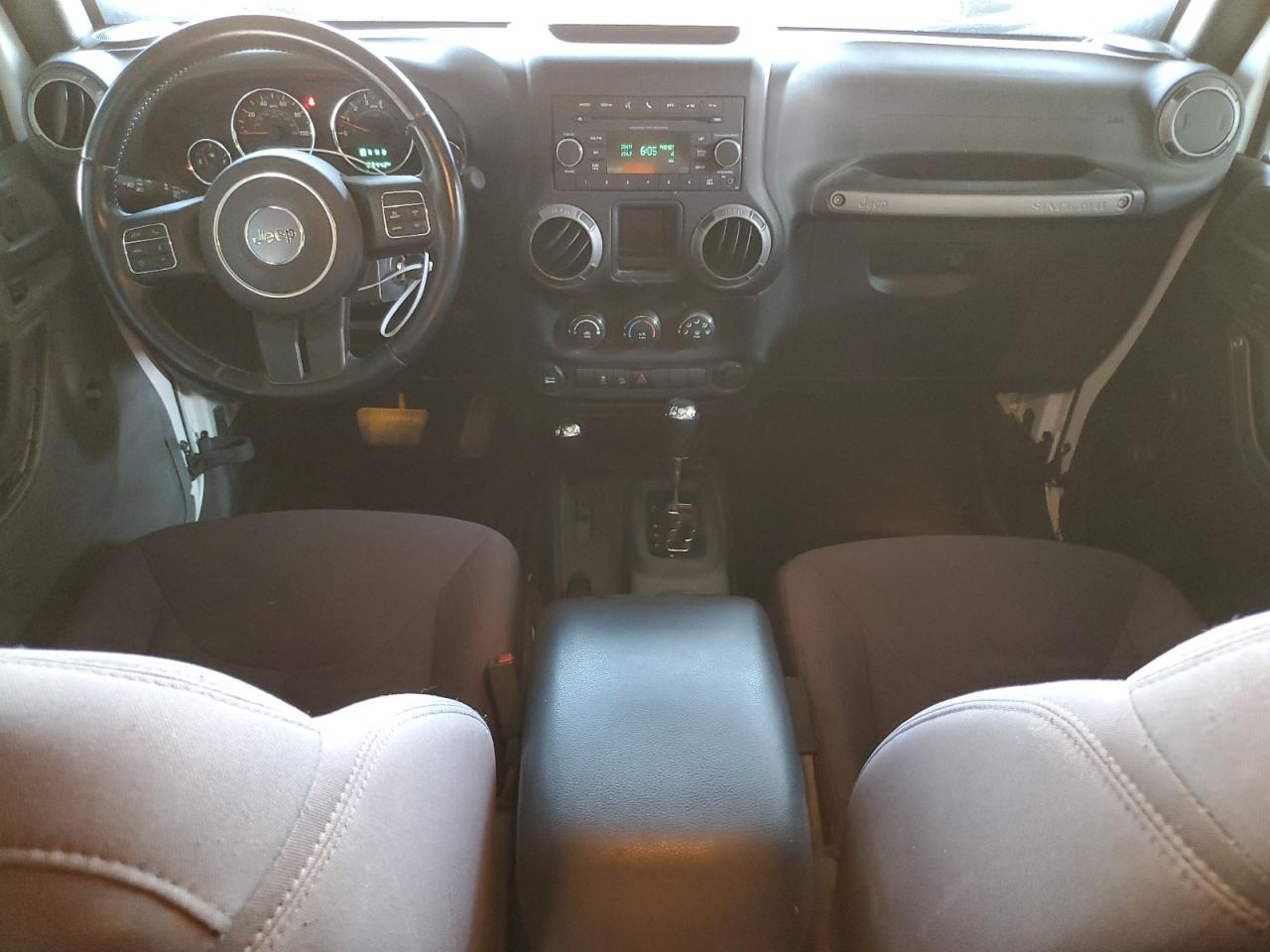 2017 Jeep Wrangler - Image 8