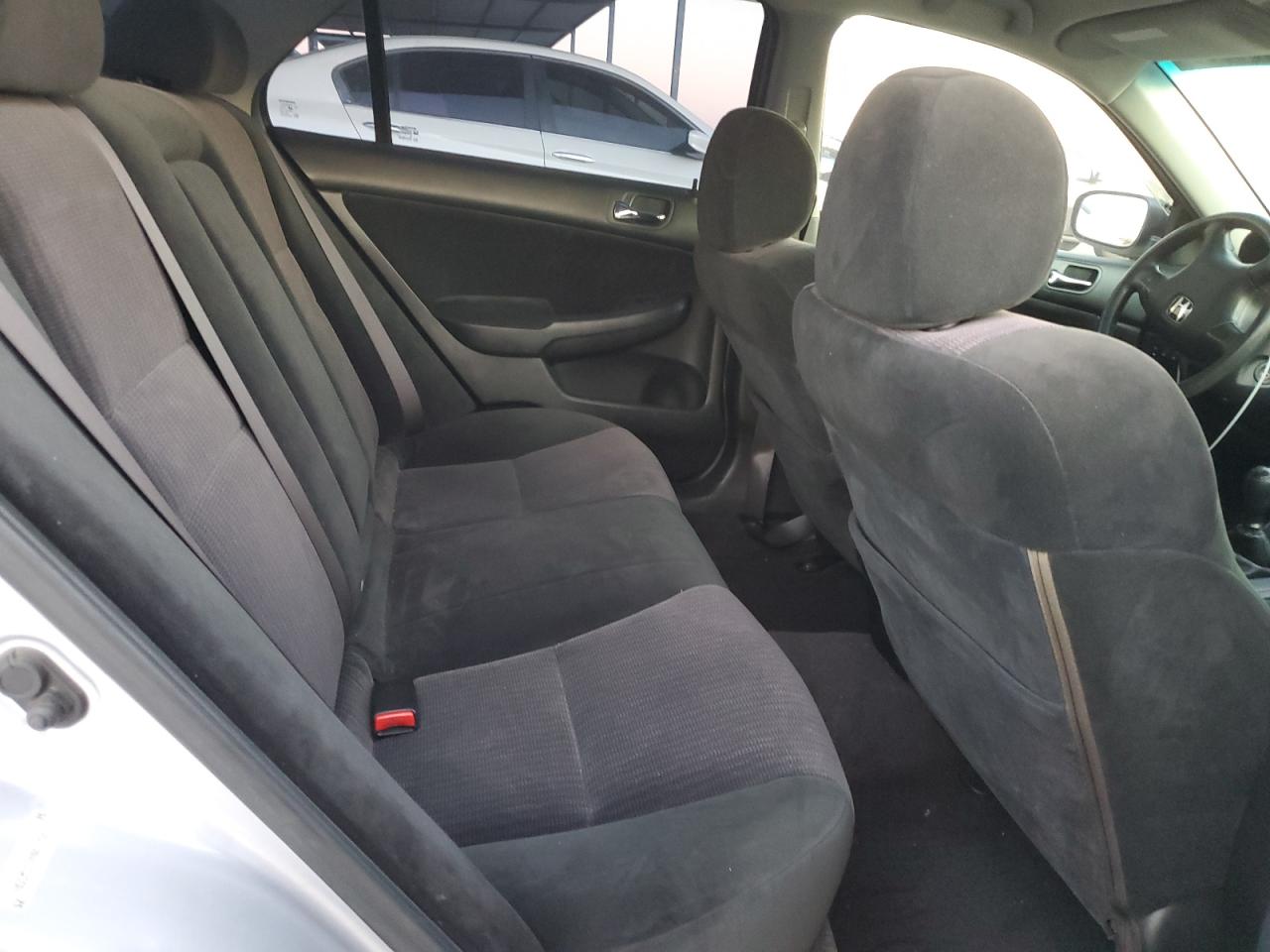 2004 Honda Accord - Image 10