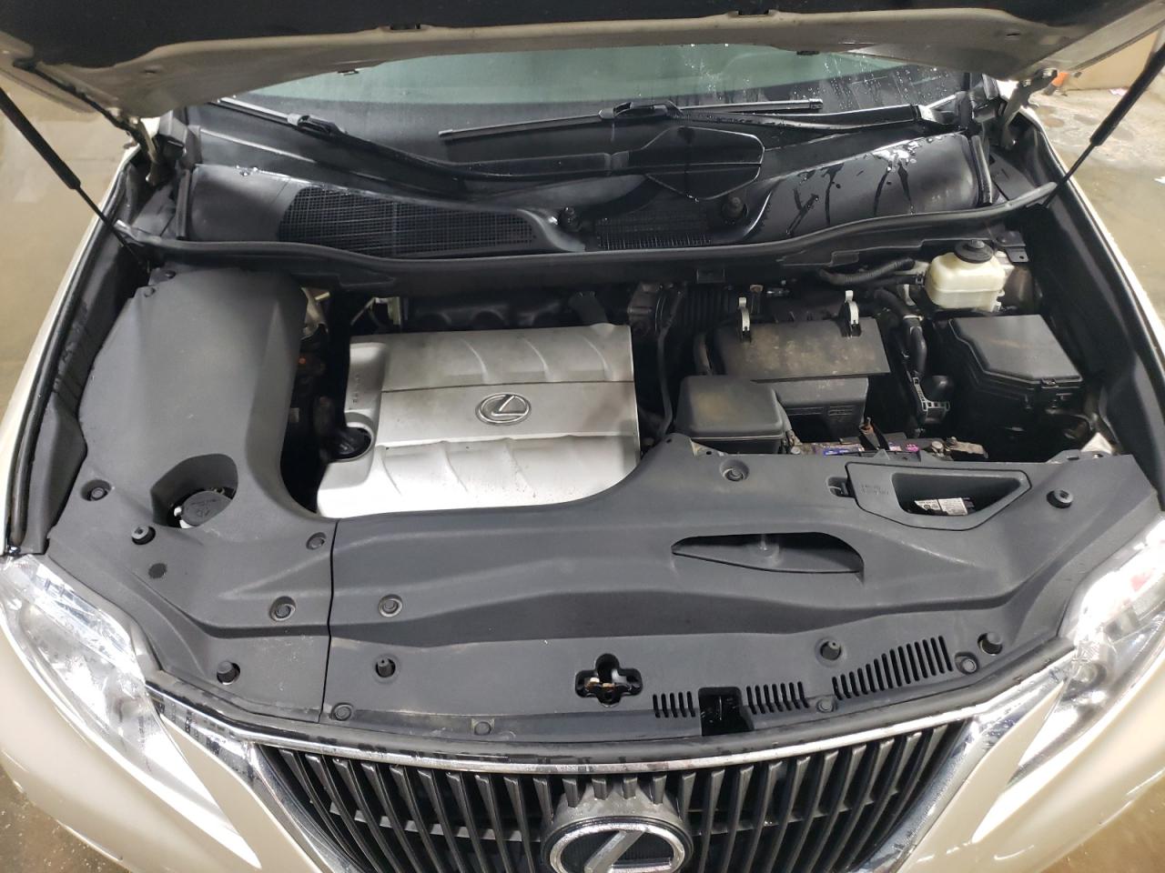 2011 Lexus RX - Image 11