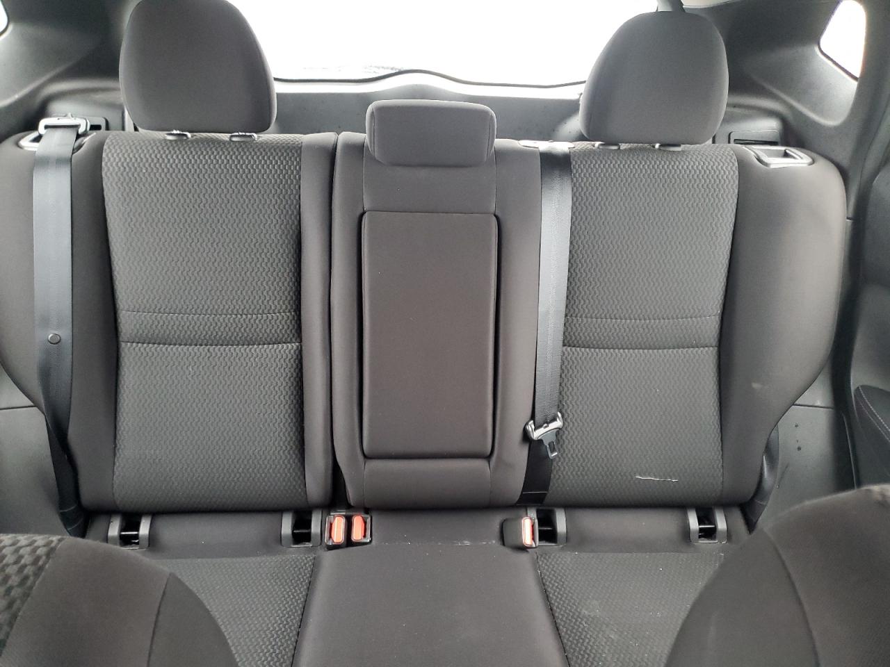 2019 Nissan Rogue - Image 10