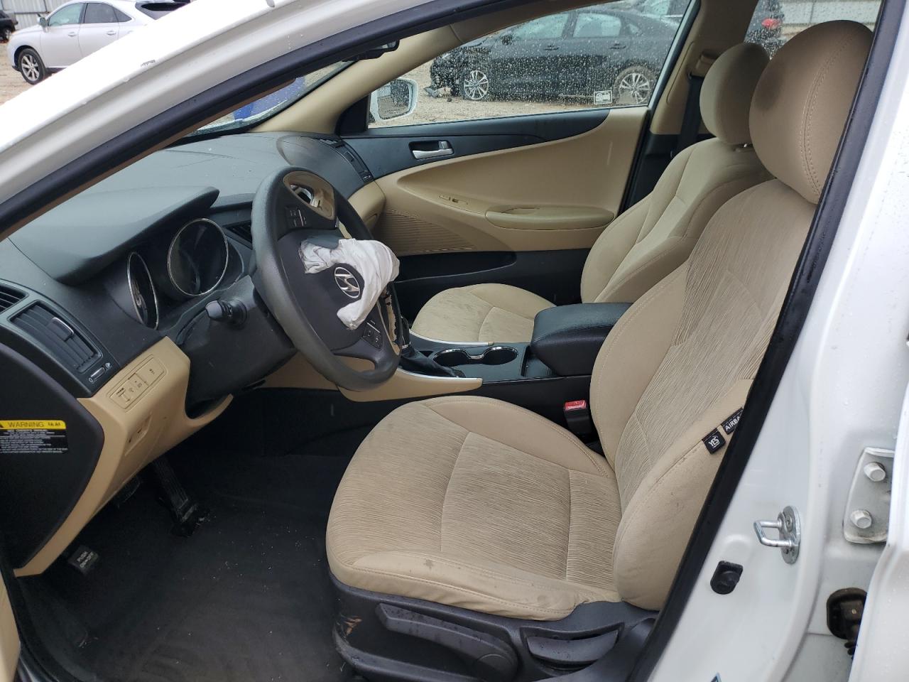 2012 Hyundai Sonata - Image 7
