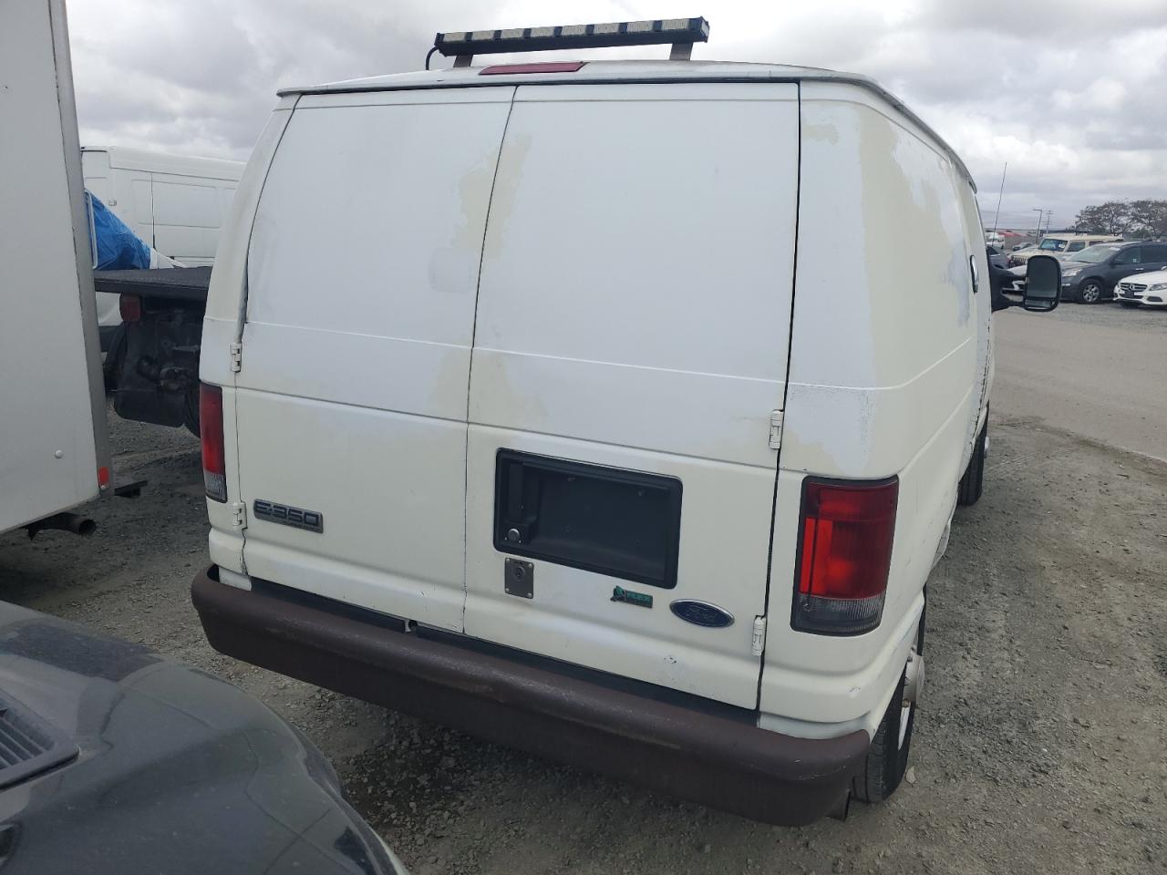 2009 Ford Econoline - Image 6