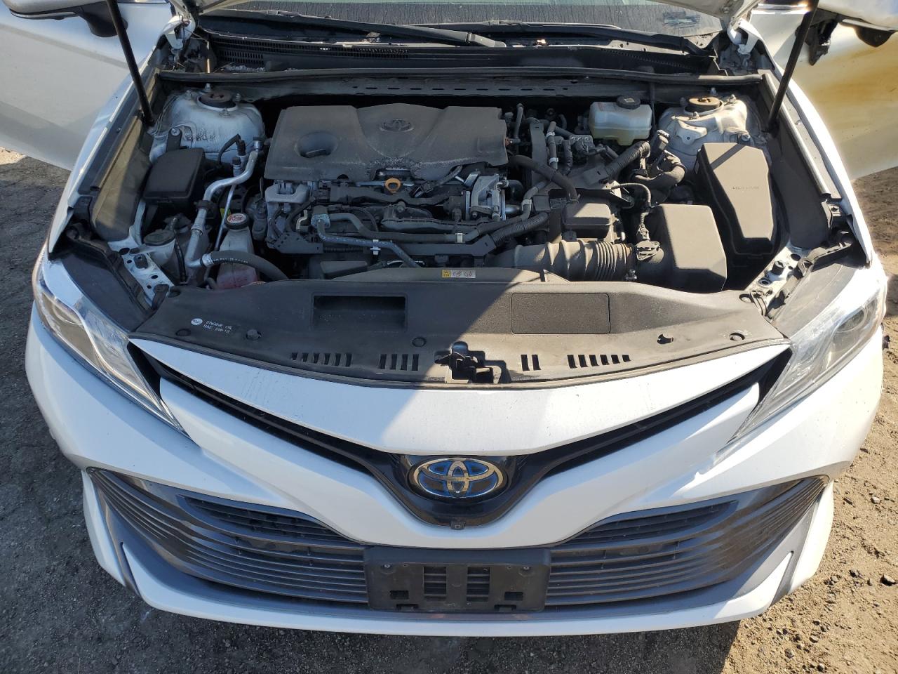 2020 Toyota Camry - Image 11