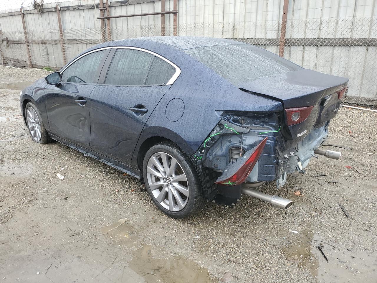 2021 Mazda 3 - Image 2