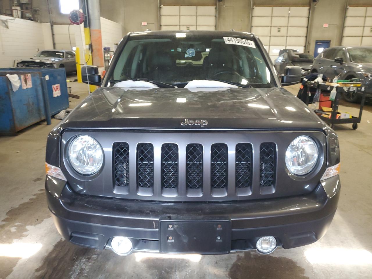 2017 Jeep Liberty (Patriot) - Image 5