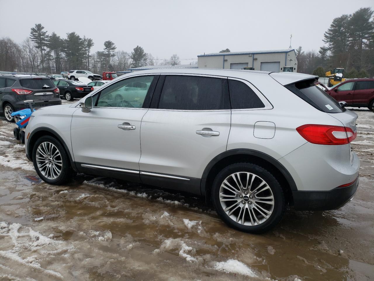 2016 Lincoln MKX - Image 2