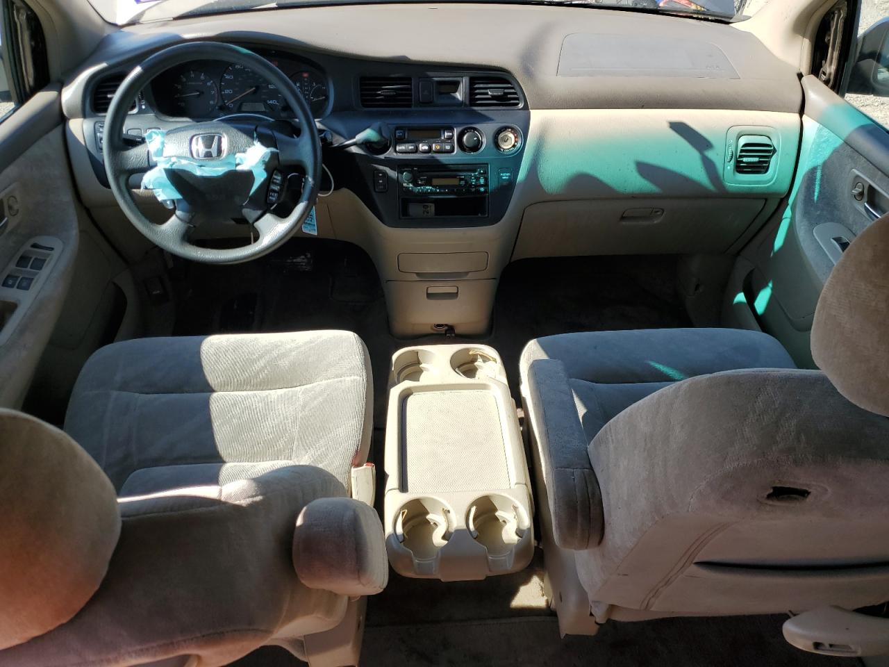 2004 Honda Odyssey - Image 8
