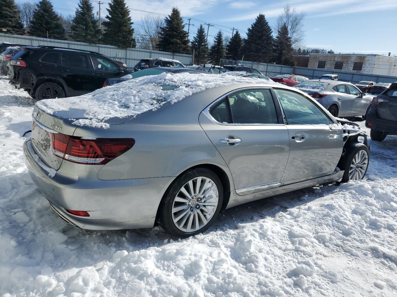 2017 Lexus LS - Image 3