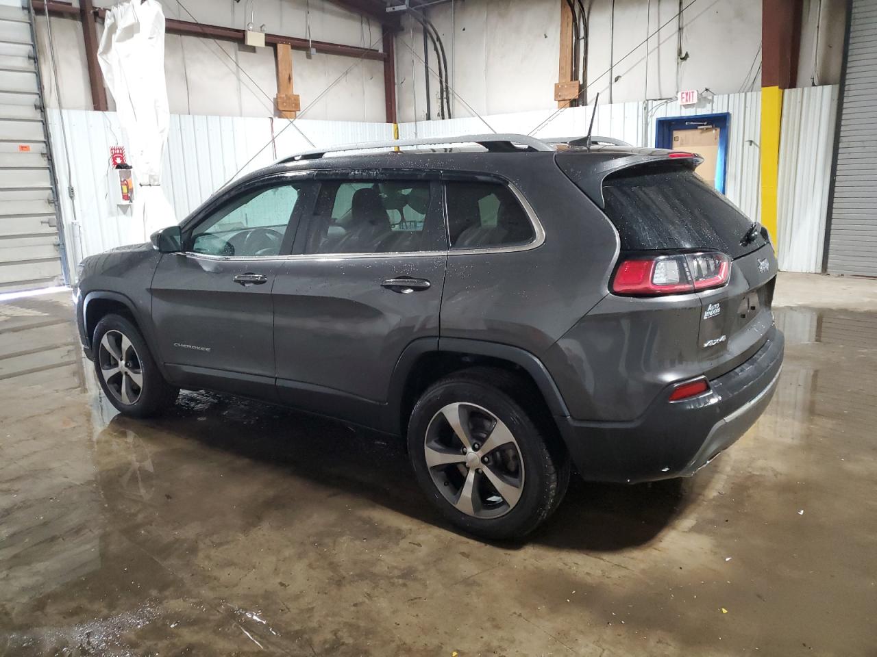 2019 Jeep Grand Cherokee - Image 2