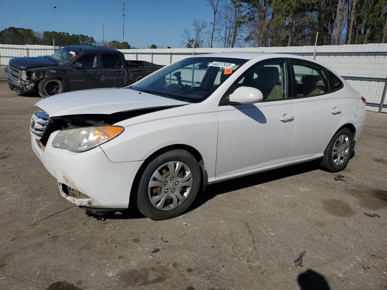 2010 Hyundai Elantra - Image 1
