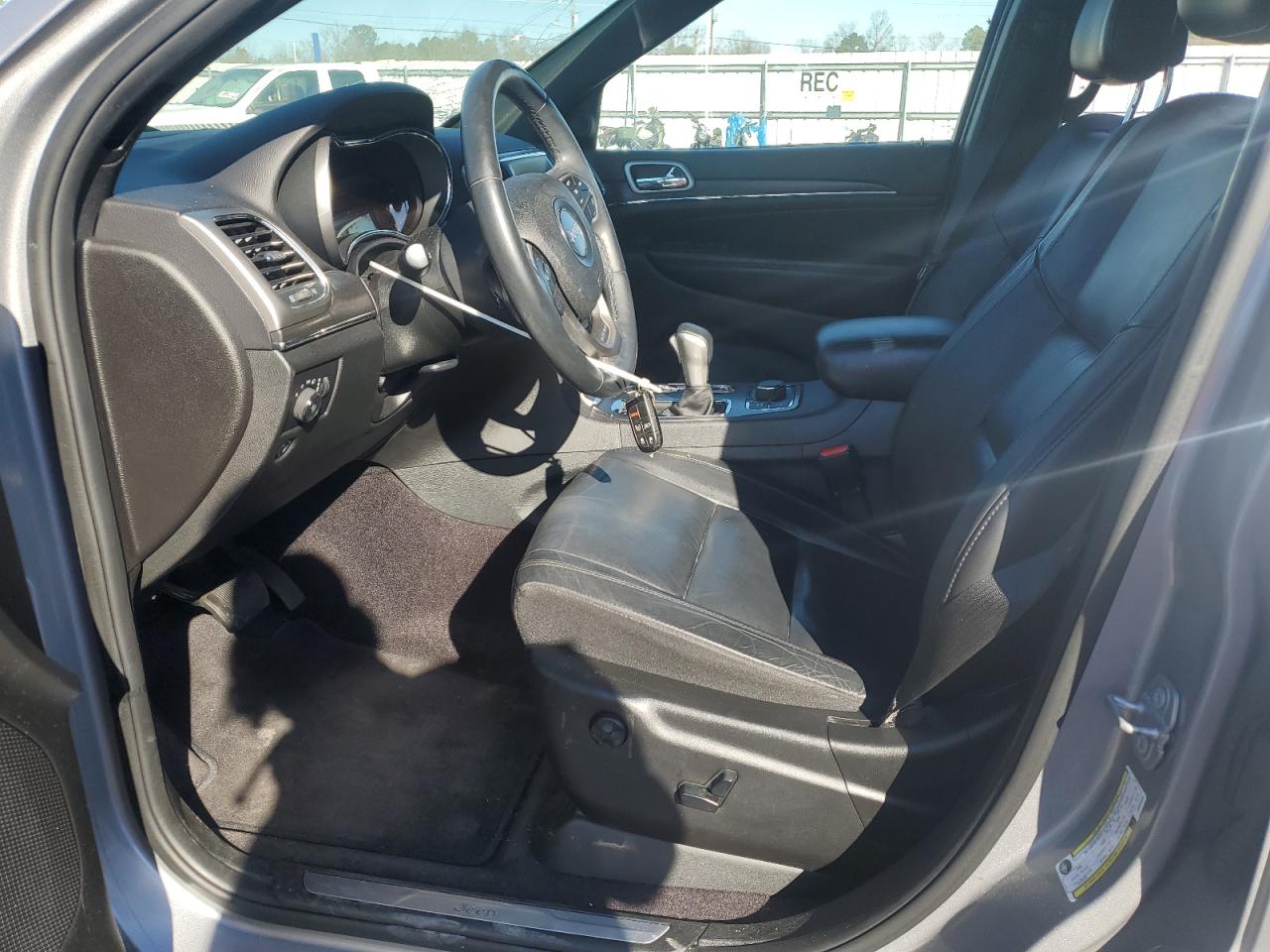 2018 Jeep Grand Cherokee - Image 7