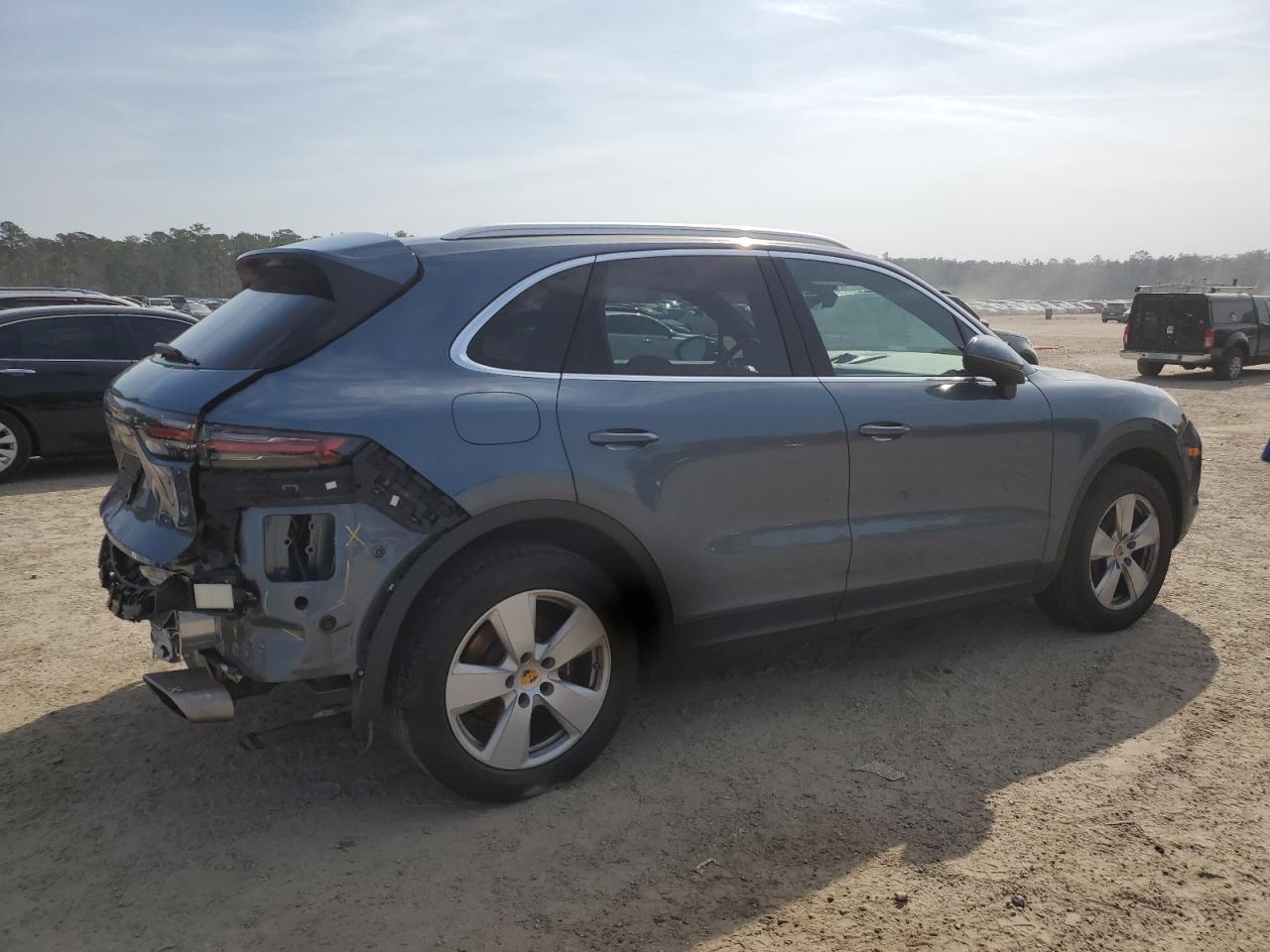 2019 Porsche Cayenne - Image 3