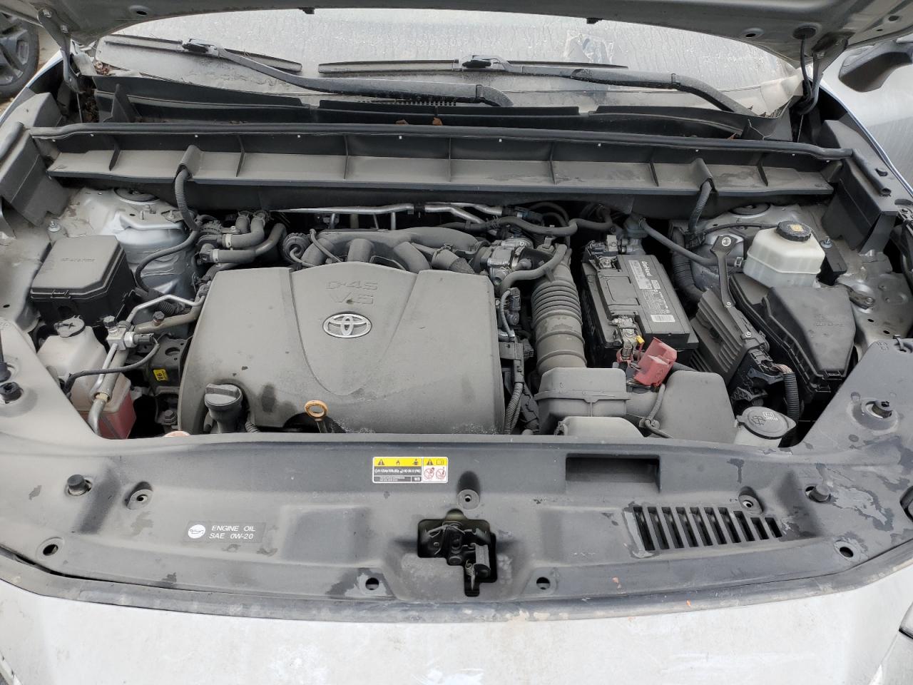 2021 Toyota Highlander - Image 11