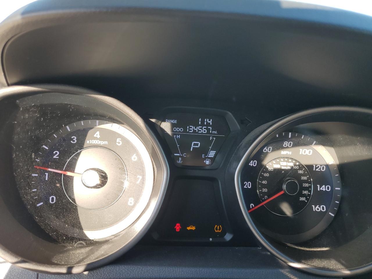 2013 Hyundai Elantra - Image 9