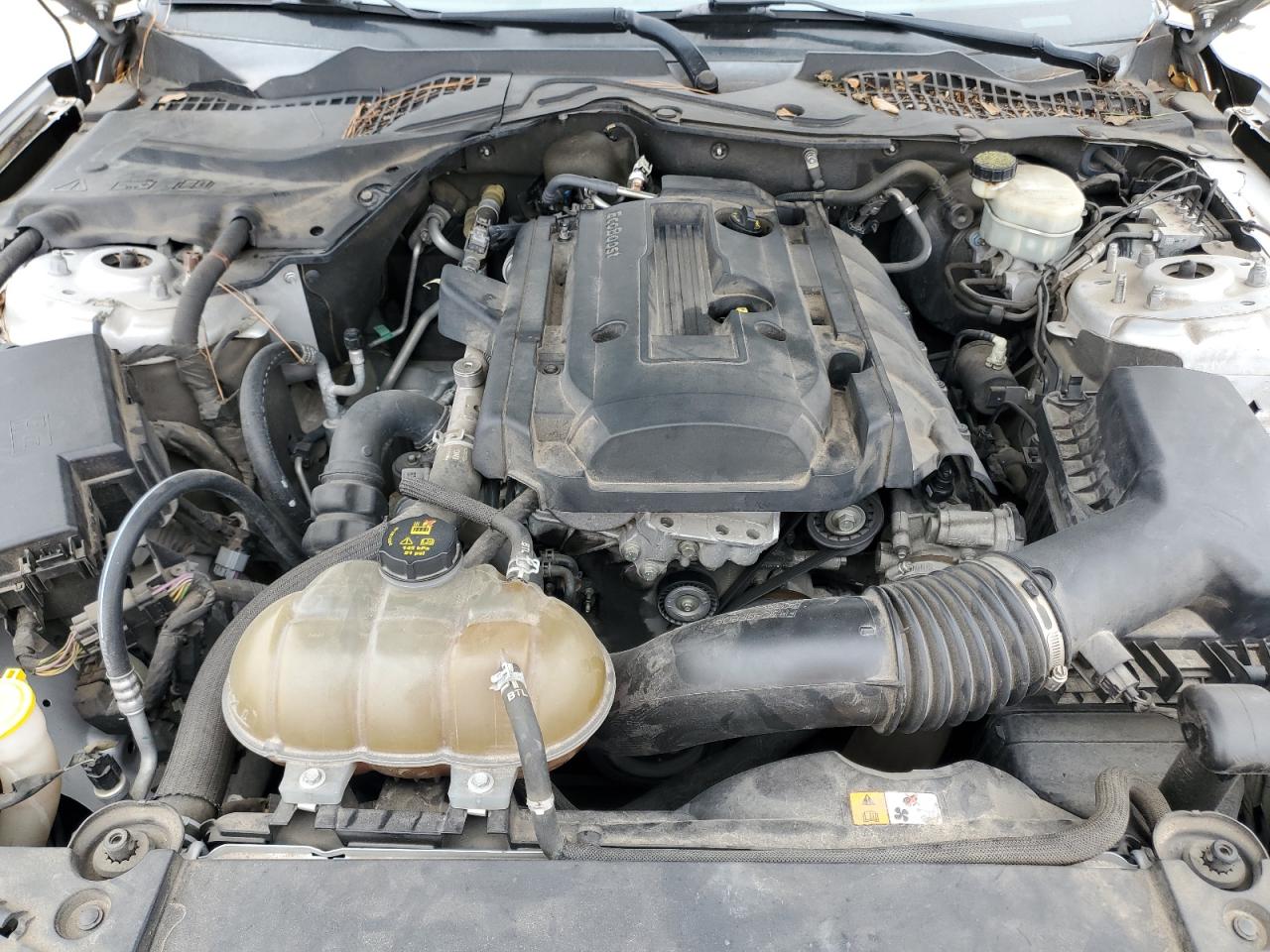 2015 Ford Mustang - Image 11