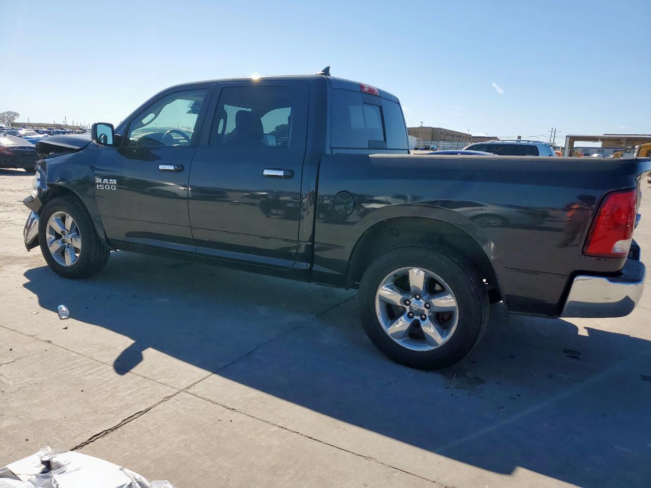 2015 RAM 1500 - Image 2