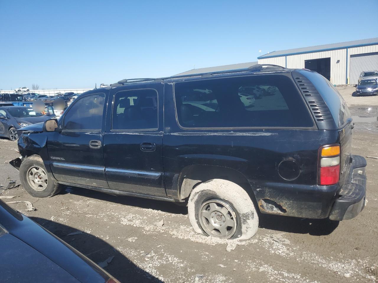 2005 GMC Yukon - Image 2