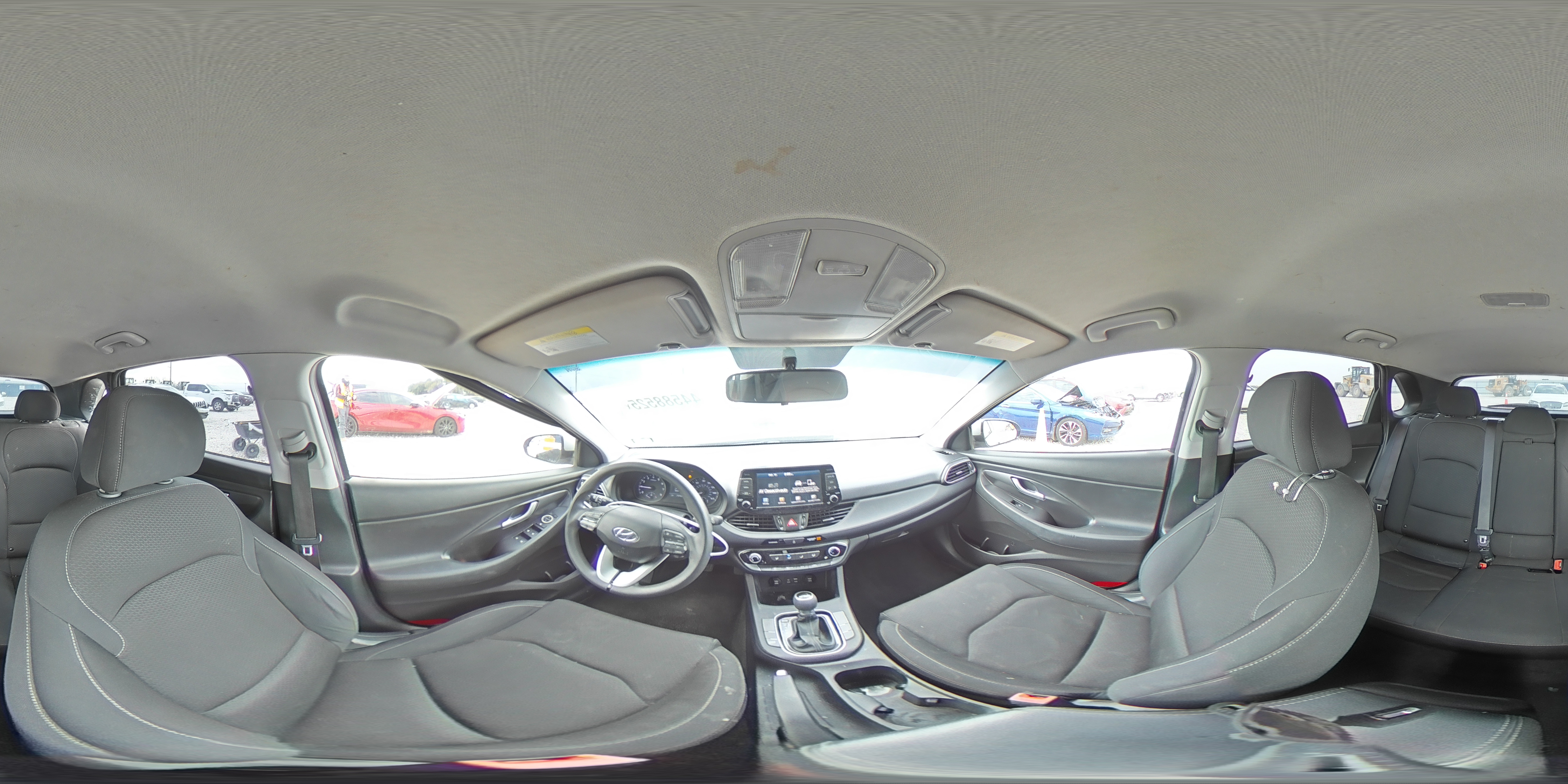 2018 Hyundai Elantra - Image 13